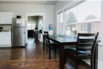 Building Photo - 846 N 600 W
