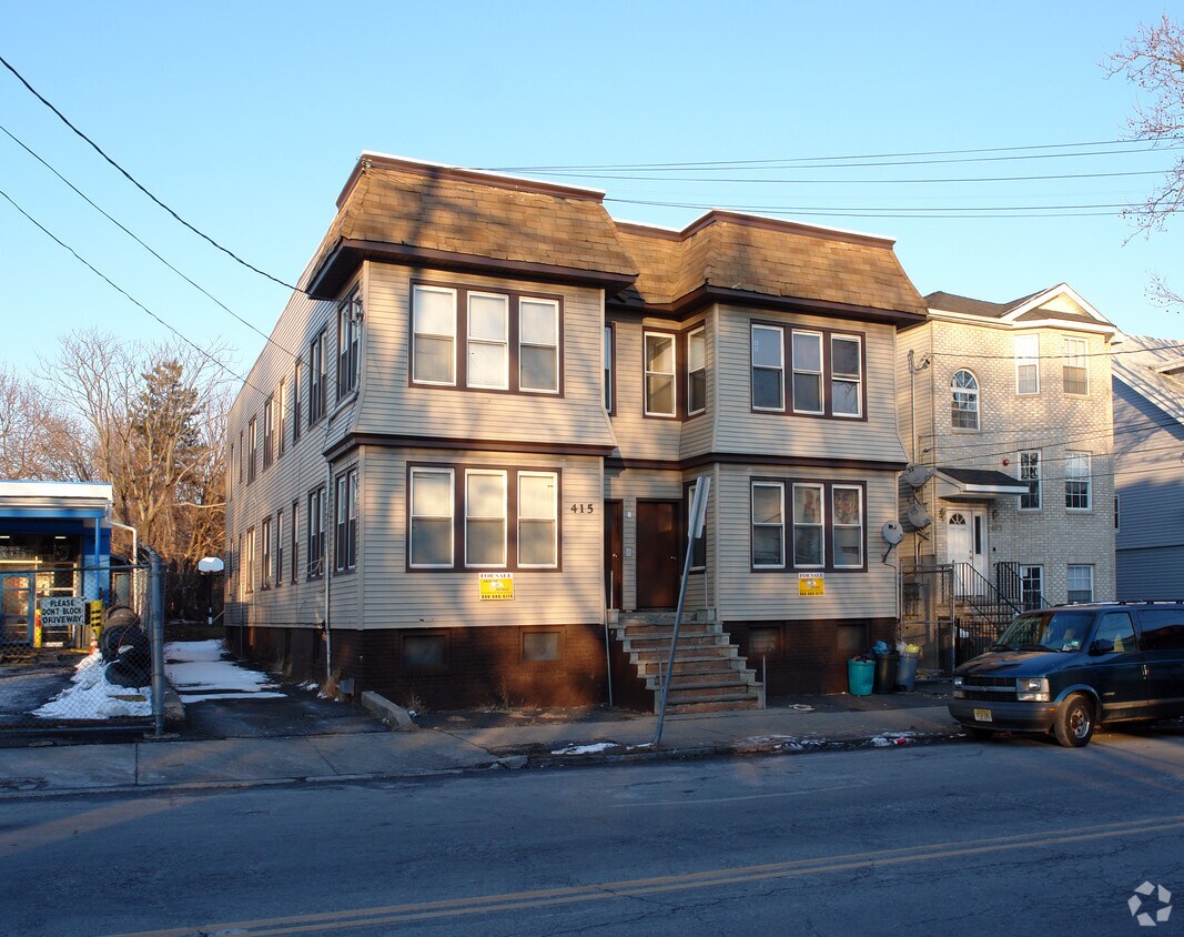 415 Lyons Ave, Newark, NJ 07112 Apartments in Newark, NJ