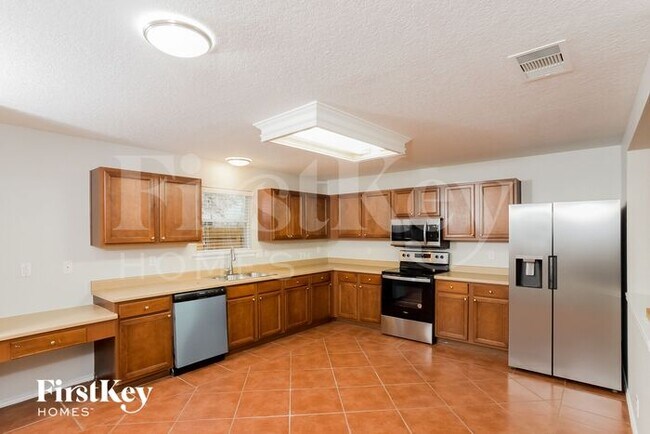 Building Photo - 146 Hampton Cove