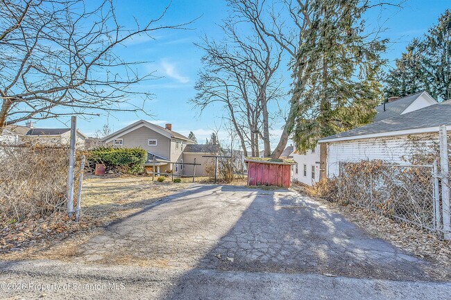 Foto del edificio - 331 Cherry St