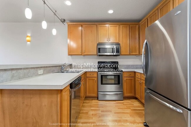 Building Photo - Beranger Commons - The Pearl of Gresham! S...