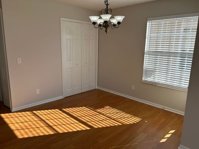 Photo - 645 Stafford Terrace Apartment