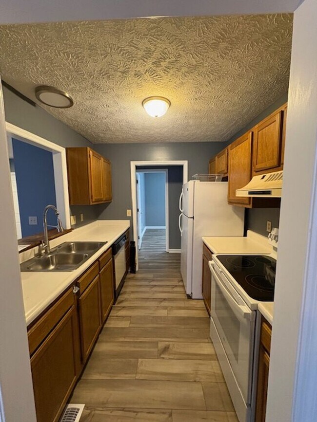 Foto del edificio - 504 Offing Dr