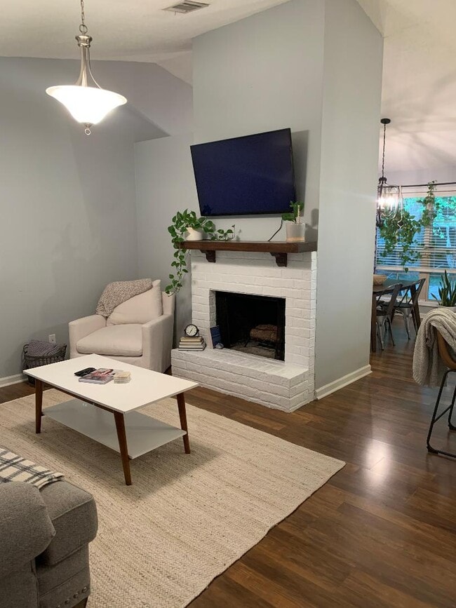 Building Photo - 133 Sea Pines Dr