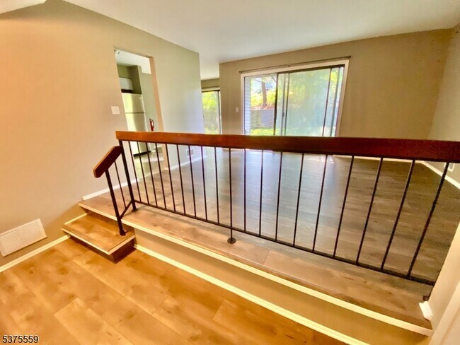 Foto del edificio - 1105 Spruce Hills Dr