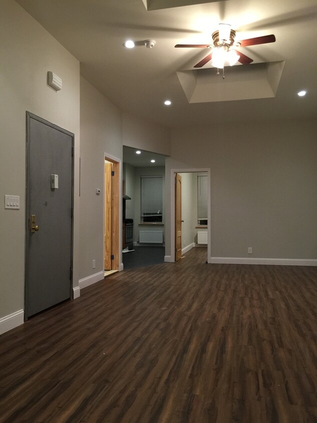 Building Photo - 343 73rd St