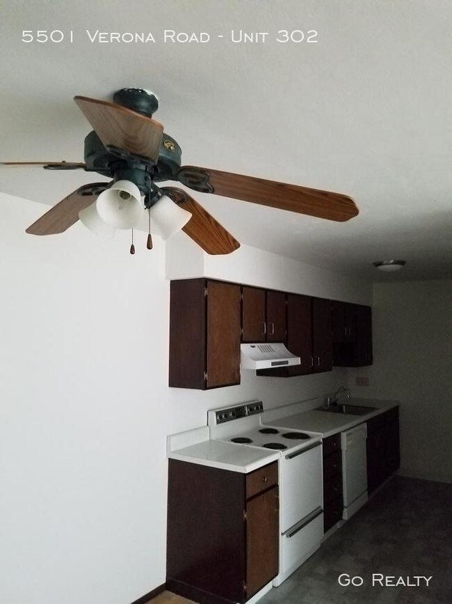 Building Photo - 2 bedroom in Verona PA 15147