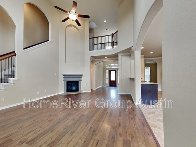 Building Photo - 1303 Orchard Falls Dr