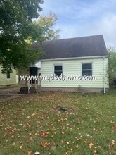 Building Photo - 4508 Plaza Dr