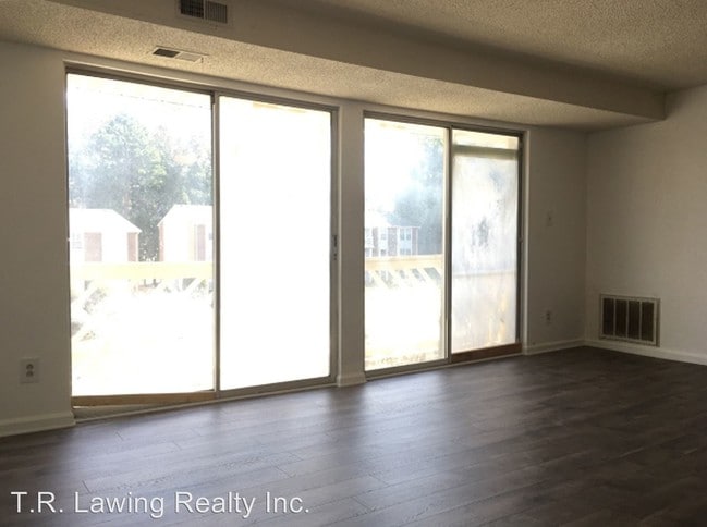 Building Photo - 9511 Shannon Green Dr