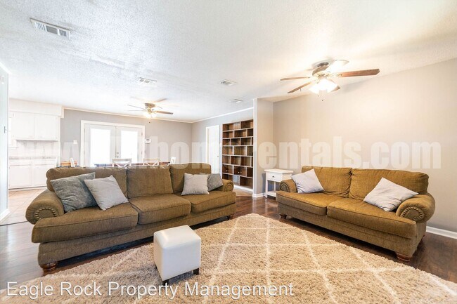 Building Photo - 3 br, 2 bath House - 600 South Davis Street