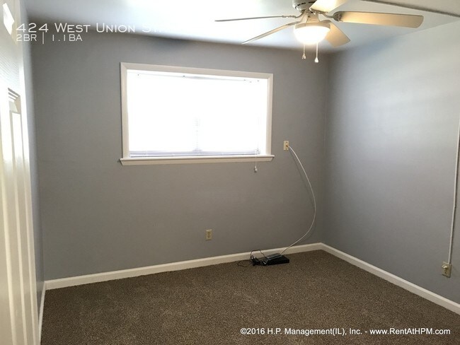 Building Photo - Woodcrest Two Bedroom First Floor
