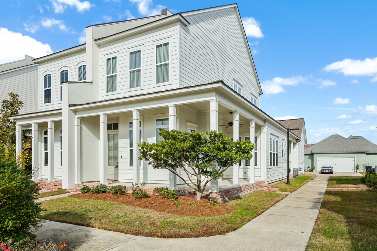 Foto principal - 2048 Perennial Ln