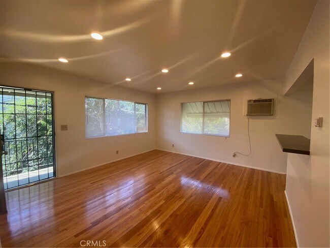 Foto del edificio - 415 N 2nd St