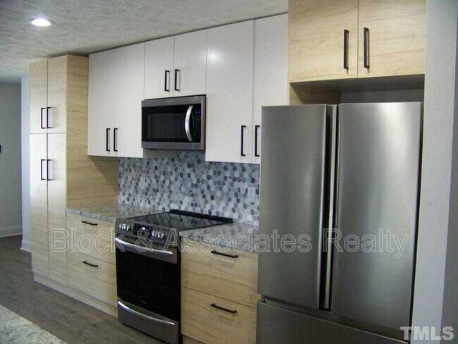 Building Photo - 29 Tory Ct
