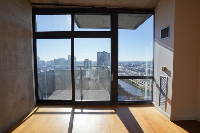 Foto del edificio - 235 W Van Buren St