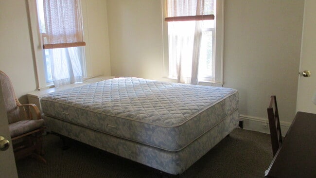 Bedroom - 32 Bronxville Rd