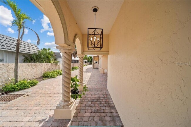 Foto del edificio - 718 Golden Beach Blvd