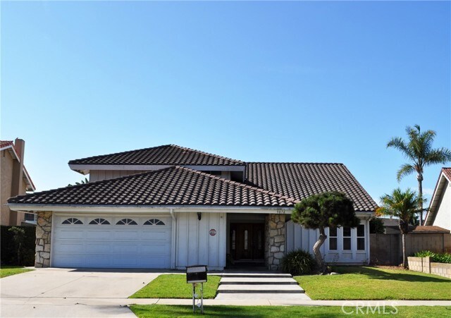Foto principal - 9876 El Clavel Ave