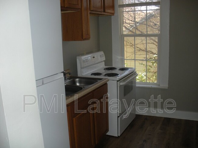 Building Photo - 1226 Greenbush St