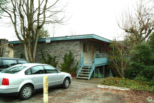Building Photo - Brookside Apartments