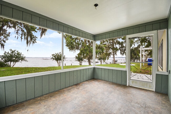 Building Photo - 125 CR 13 S