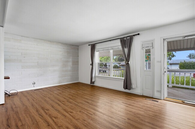 Foto del edificio - 1023 Highland Ave