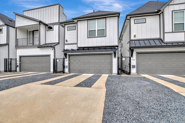 Foto del edificio - 119A E 43rd St