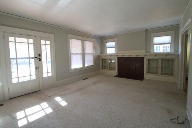 Building Photo - Exclusively Offered by Muse Realty, LLC