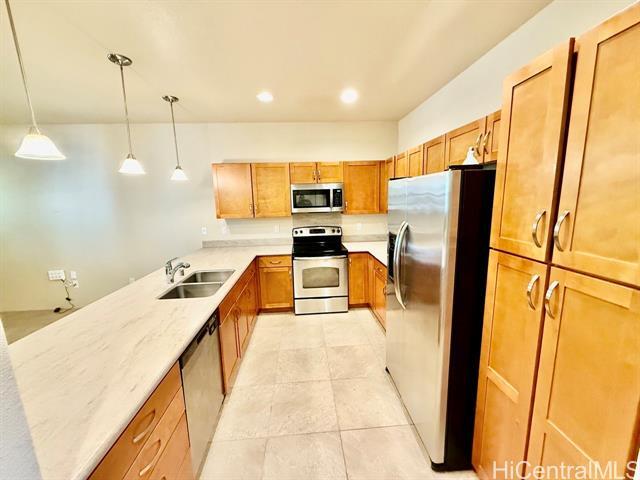 Building Photo - 422 Kunehi St