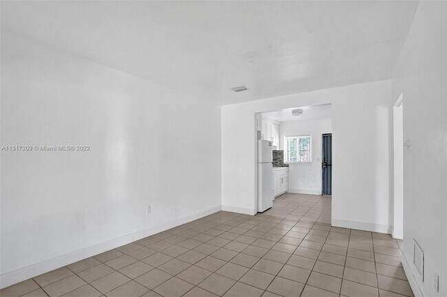 Building Photo - 10430 NW 5th Ave