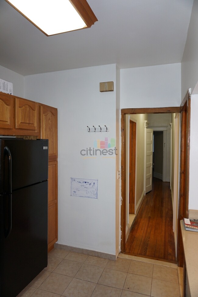Building Photo - 326 78th St
