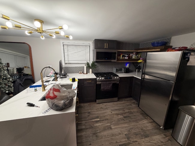 Building Photo - 6022 S Komensky Ave