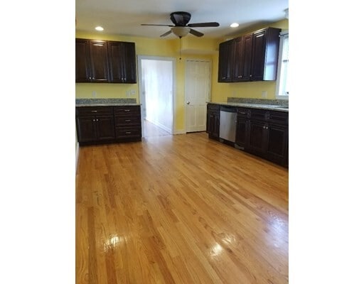 Building Photo - 41 Irving St