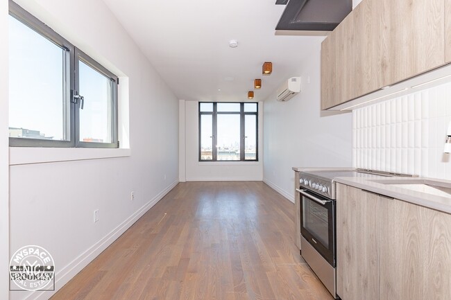 Foto del edificio - 1141 Willoughby Ave