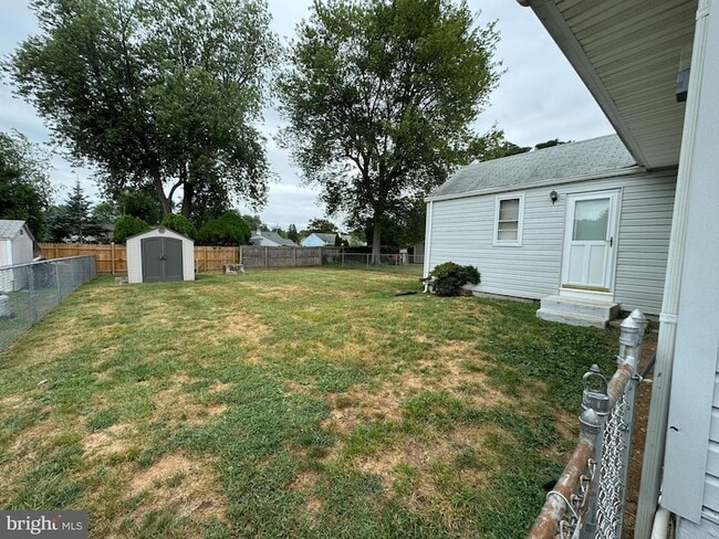 Building Photo - 205 Clamer Rd