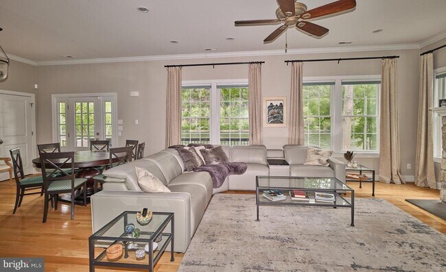 Foto del edificio - 1800 River Rd