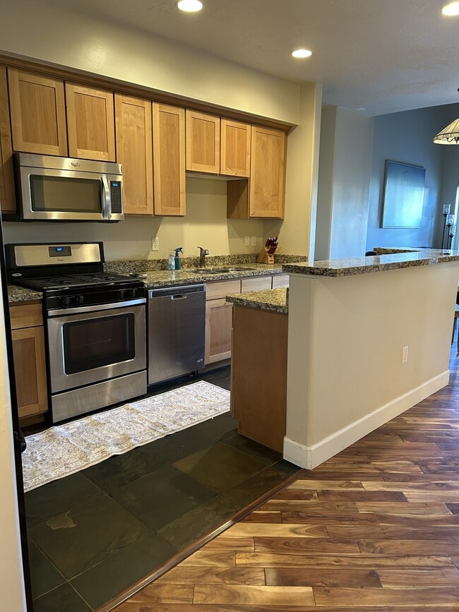 Building Photo - 5 S 500 W