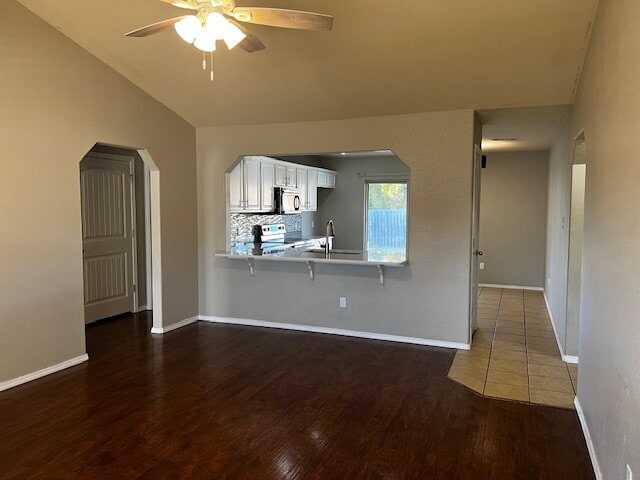 Foto del edificio - Charming 3-Bedroom Home with 2 Full Baths ...