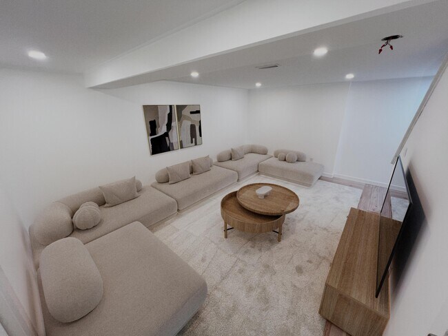 Foto del edificio - 4869 Stoneybrook Blvd