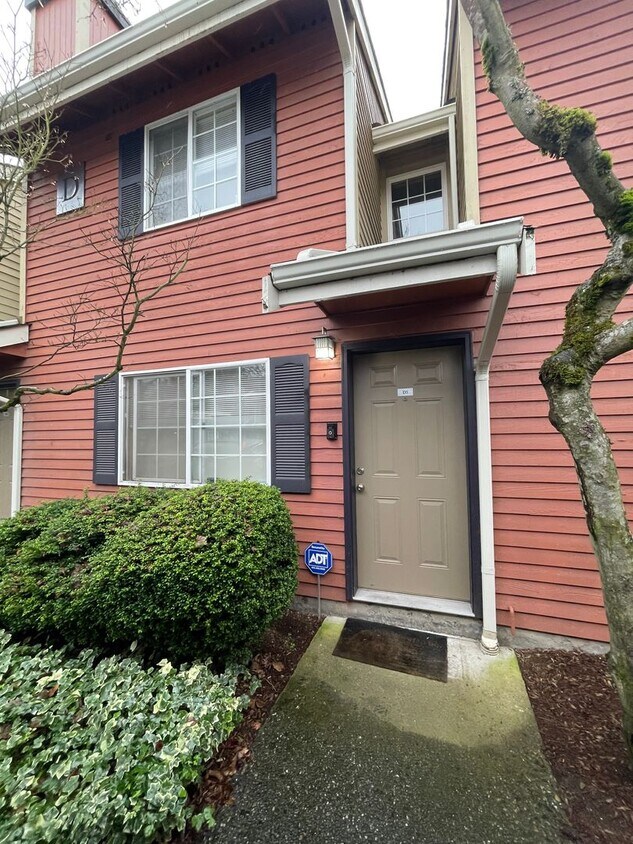 1Bd/1.5Ba Everett Townhouse - 1Bd/1.5Ba Everett Townhouse