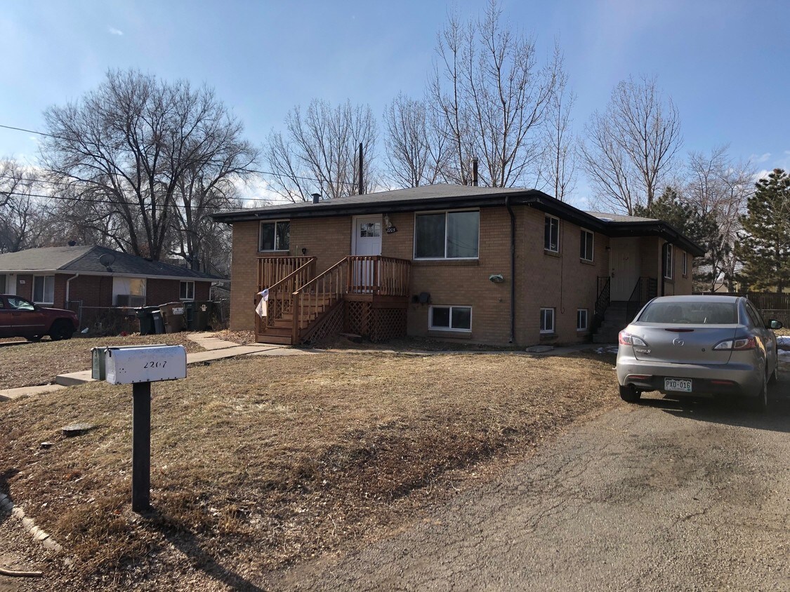 Primary Photo - 2207 Reed Dr
