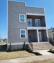 Building Photo - 3137 Pauger St