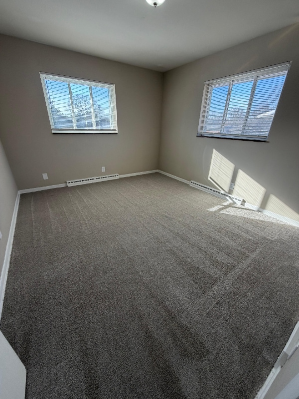 Building Photo - 338 N Main St