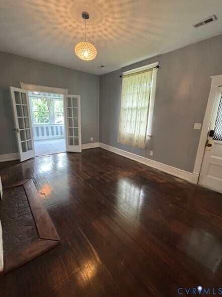 Foto del edificio - 1823 Brandon Ave