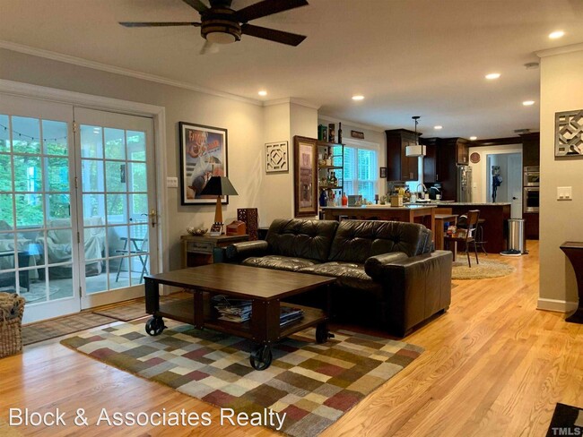 Building Photo - 4 br, 3 bath House - 1905 Hillock Dr