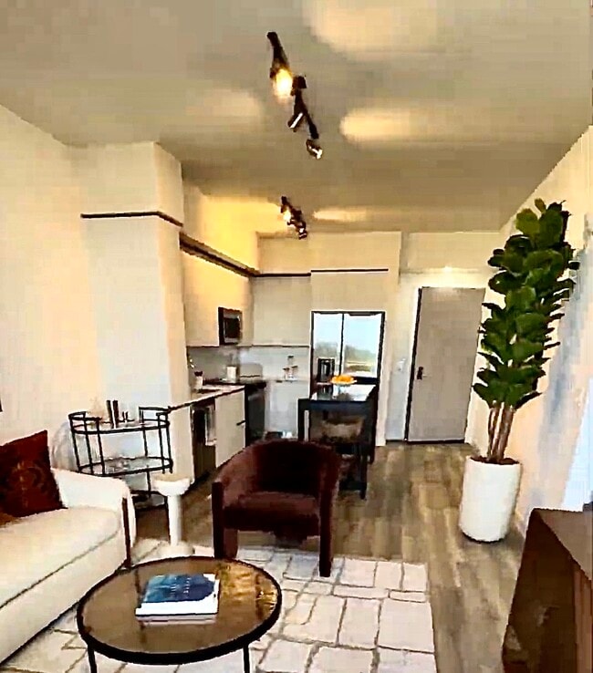 Foto del edificio - 722 NW 2nd Ave