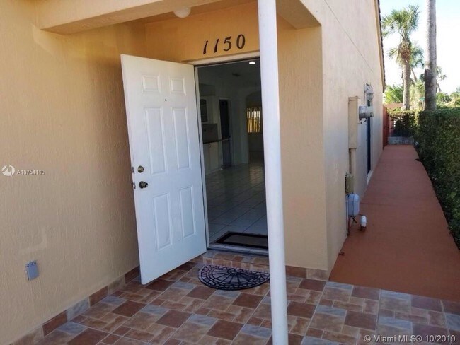 Building Photo - 1150 NW 126th Ct
