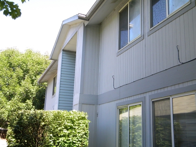 Building Photo - 250 N Latah St