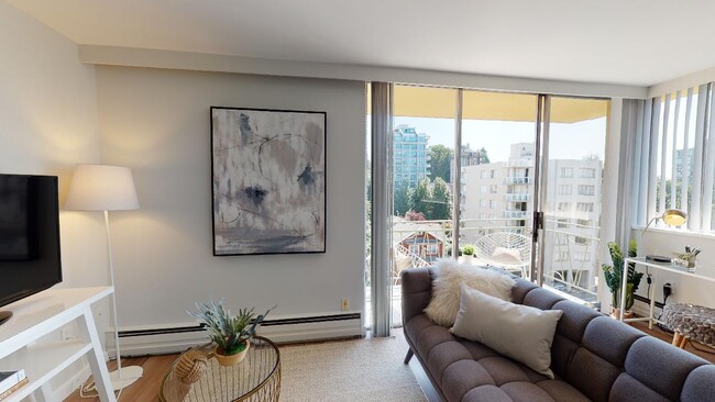 Building Photo - 1326 West 13th